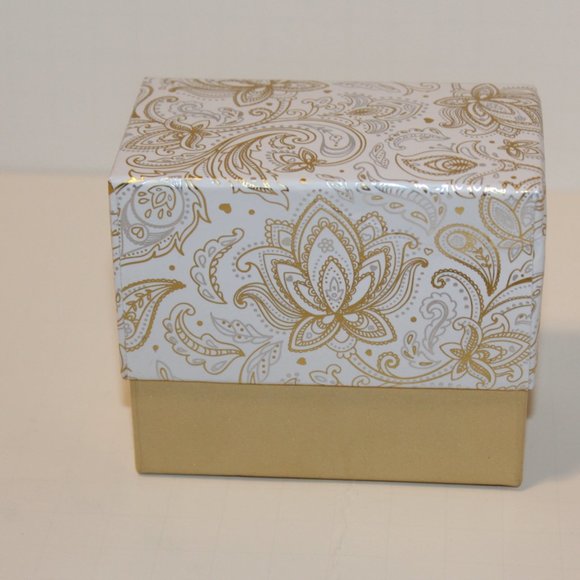 Stunning baguette Crystal Cluster bangle bracelet Silver-Tone NWT in Gift Box - Picture 2 of 9